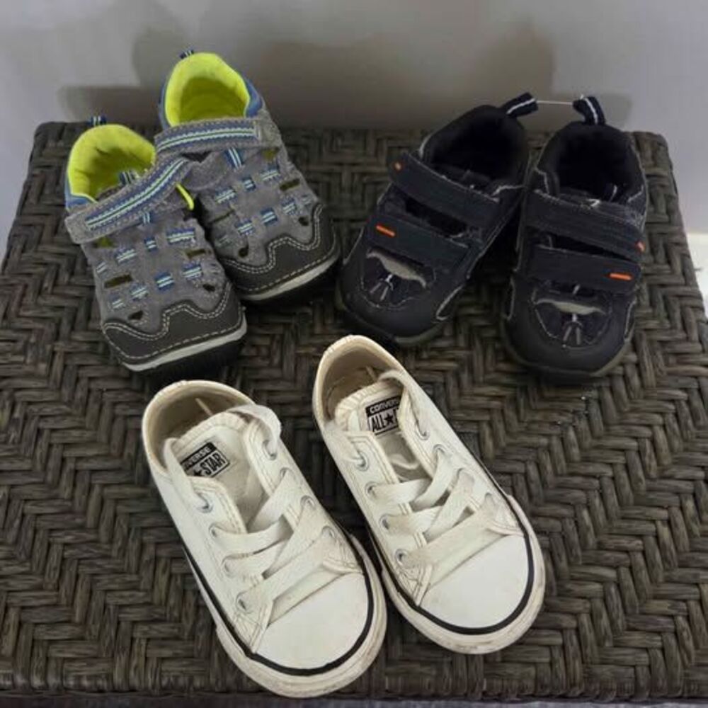 Toddler Shoe Bundle - Converse & Stride Rite sz 5
